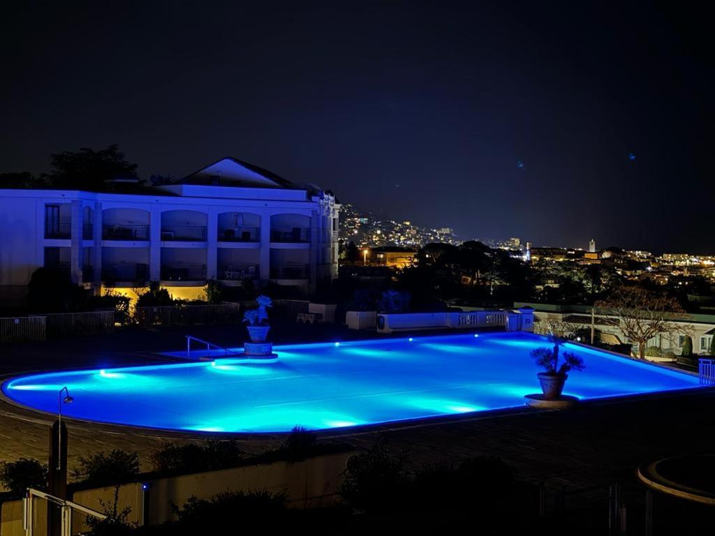 Appartement Vue Et Piscine Climatisation Wifi